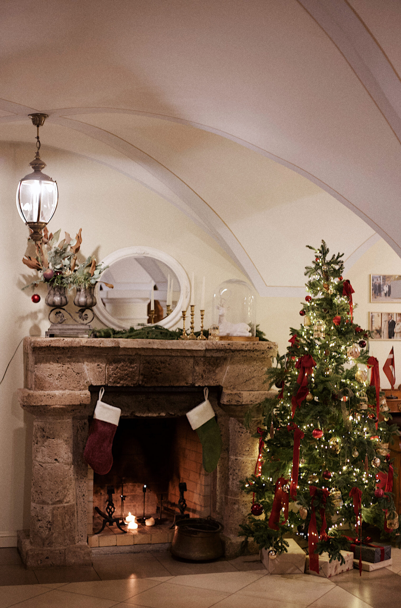 Edited in Tezza with: INSPR, Brightness, Temperature, Crop, Sharpen, & Grain