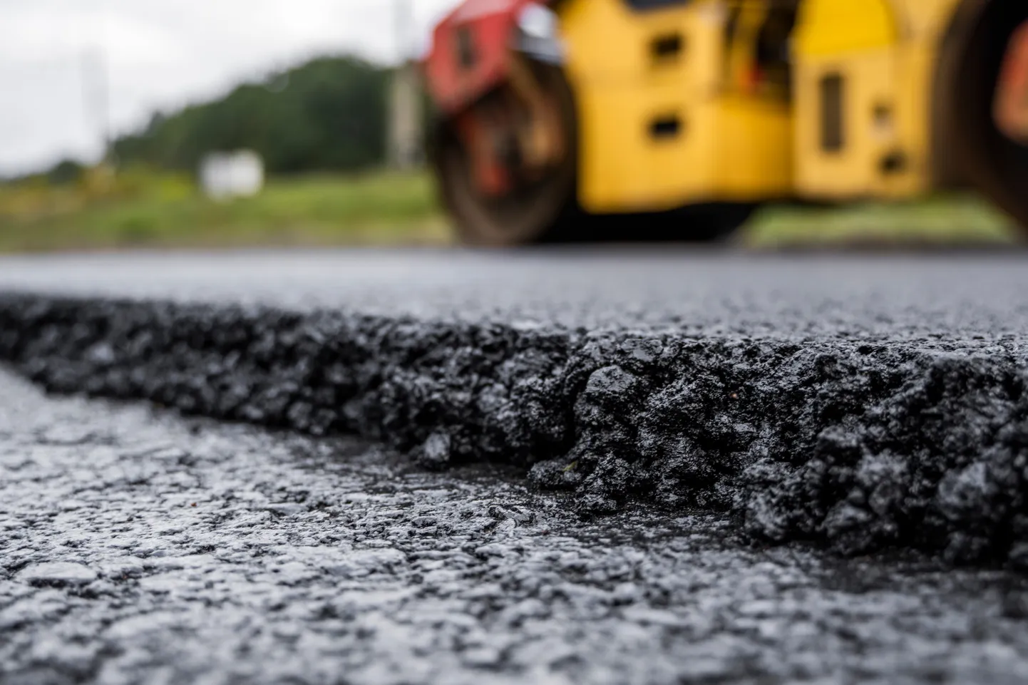 Norit asfaltēšanas darbi Vidzemes šosejas (A2) un Nītaures ielas krustojumā