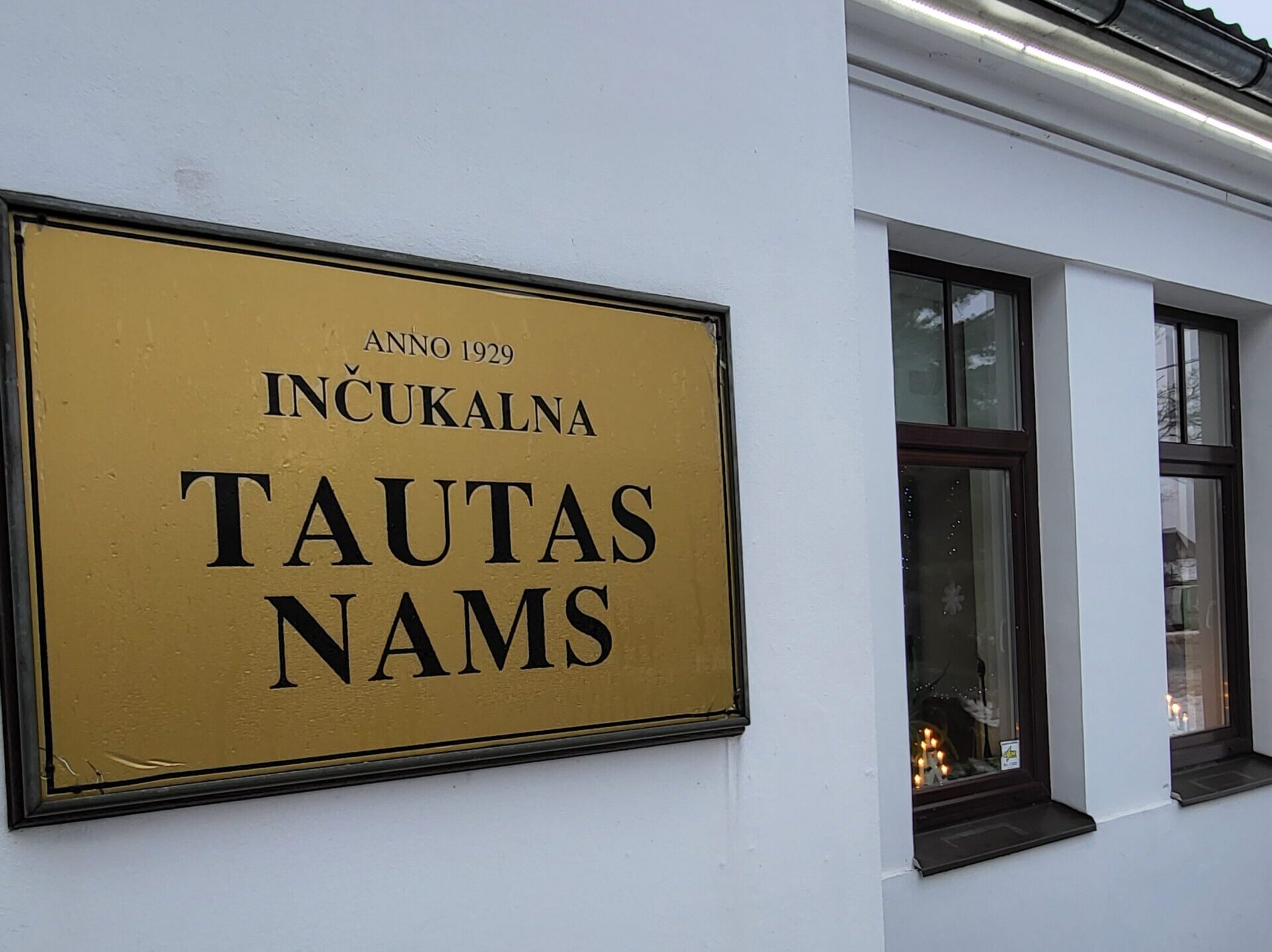 Rokdarbu izstāde “Dzīparu raksti”