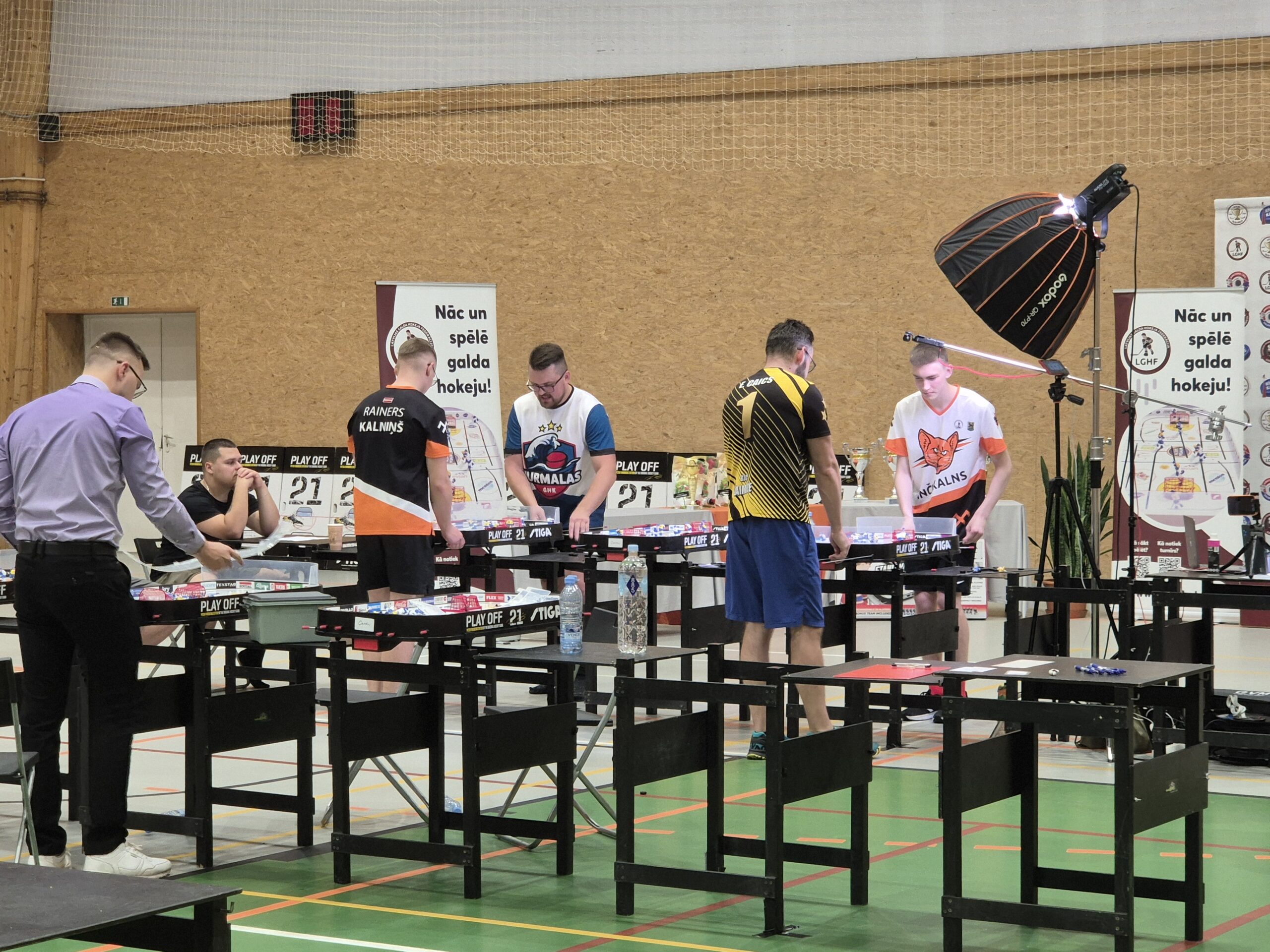 Rainers Kalniņš trešo gadu pēc kārtas triumfē Pasaules tūres posmā Inčukalnā