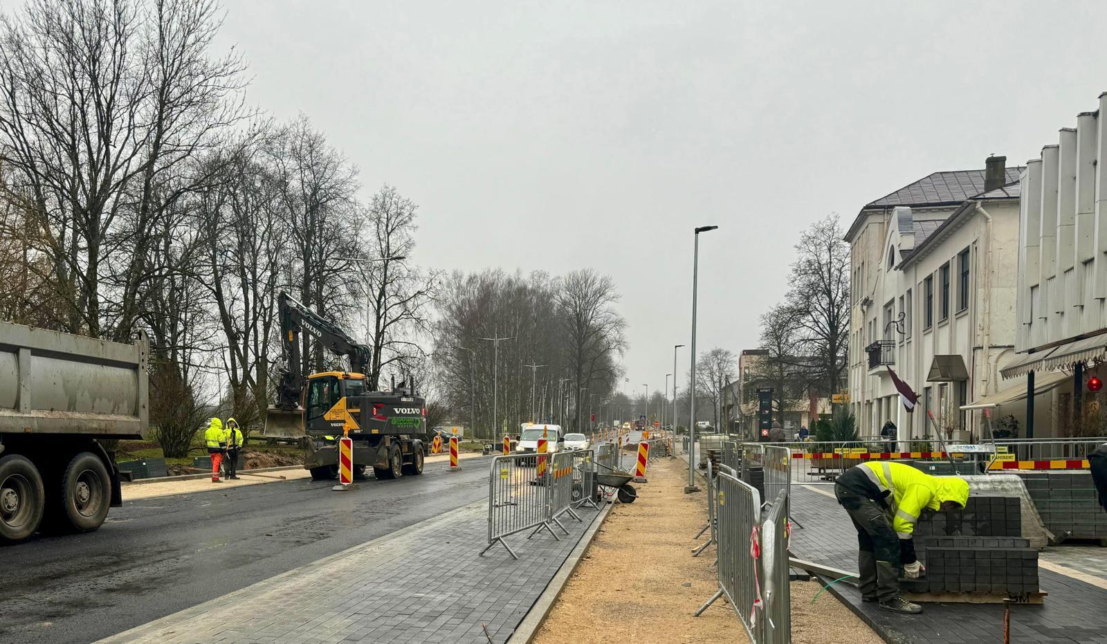 No 16. novembra sāksies tehnoloģiskais pārtraukums Ausekļa un Raiņa ielas pārbūves darbiem