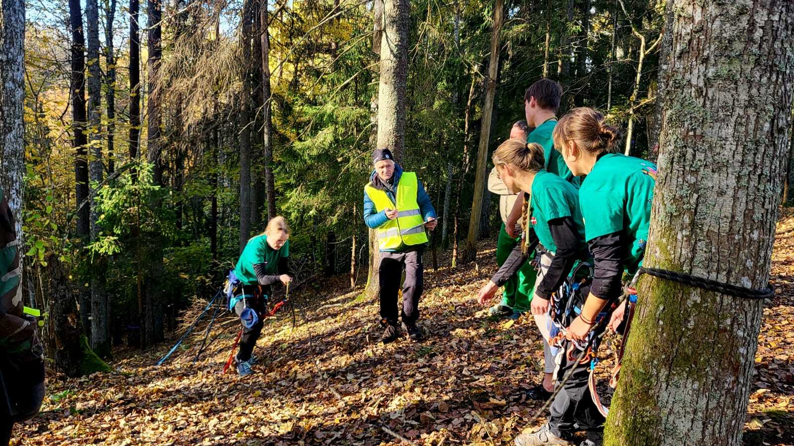 Turpinās jauniešu pieteikšanās piedzīvojumam “Zemās un augstās virves”