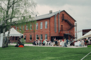 Baltā galdauta svētki Zemeņu muižā