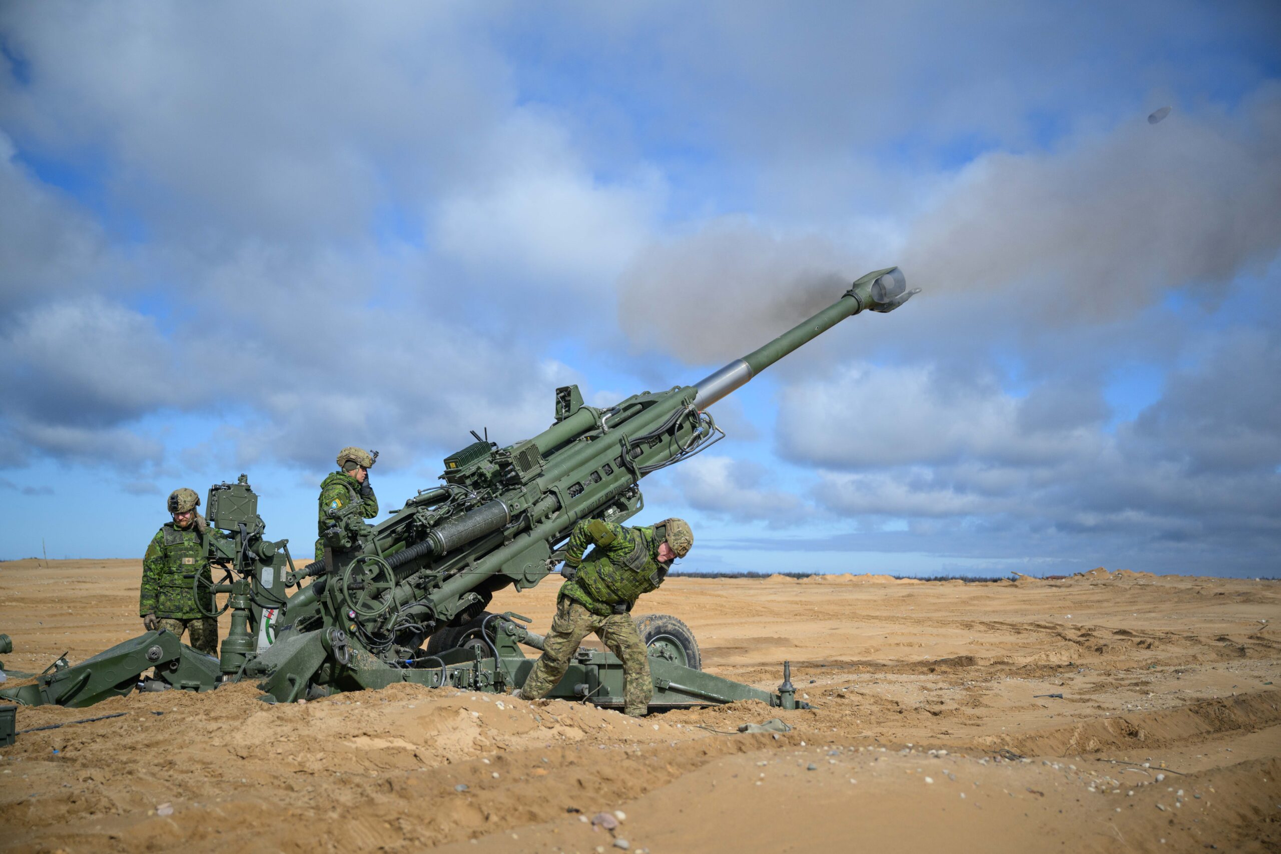 Ādažos notiekošās militārās mācības var radīt paaugstinātu troksni