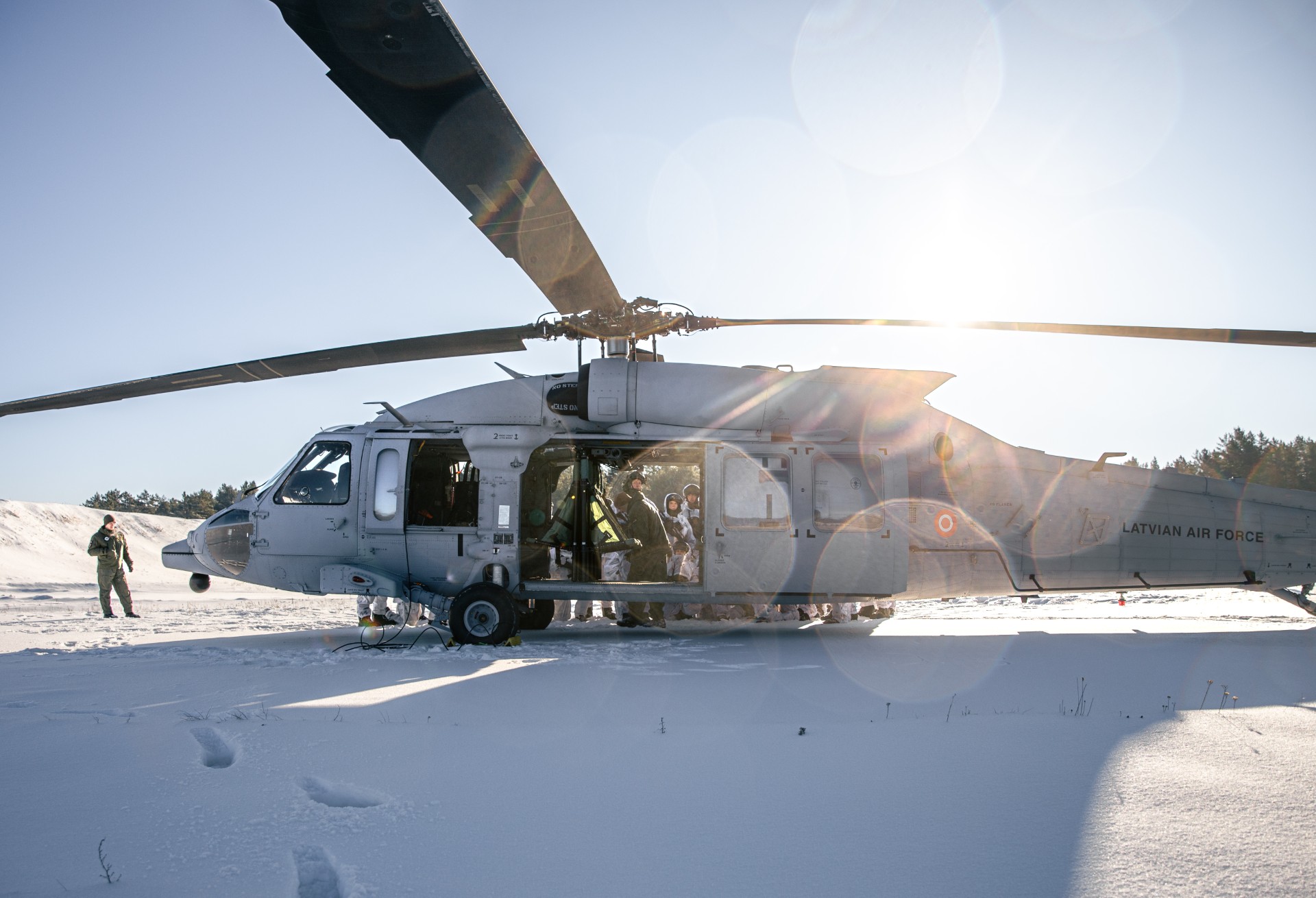 Ādažos notiekošās militārās mācības var radīt paaugstinātu troksni