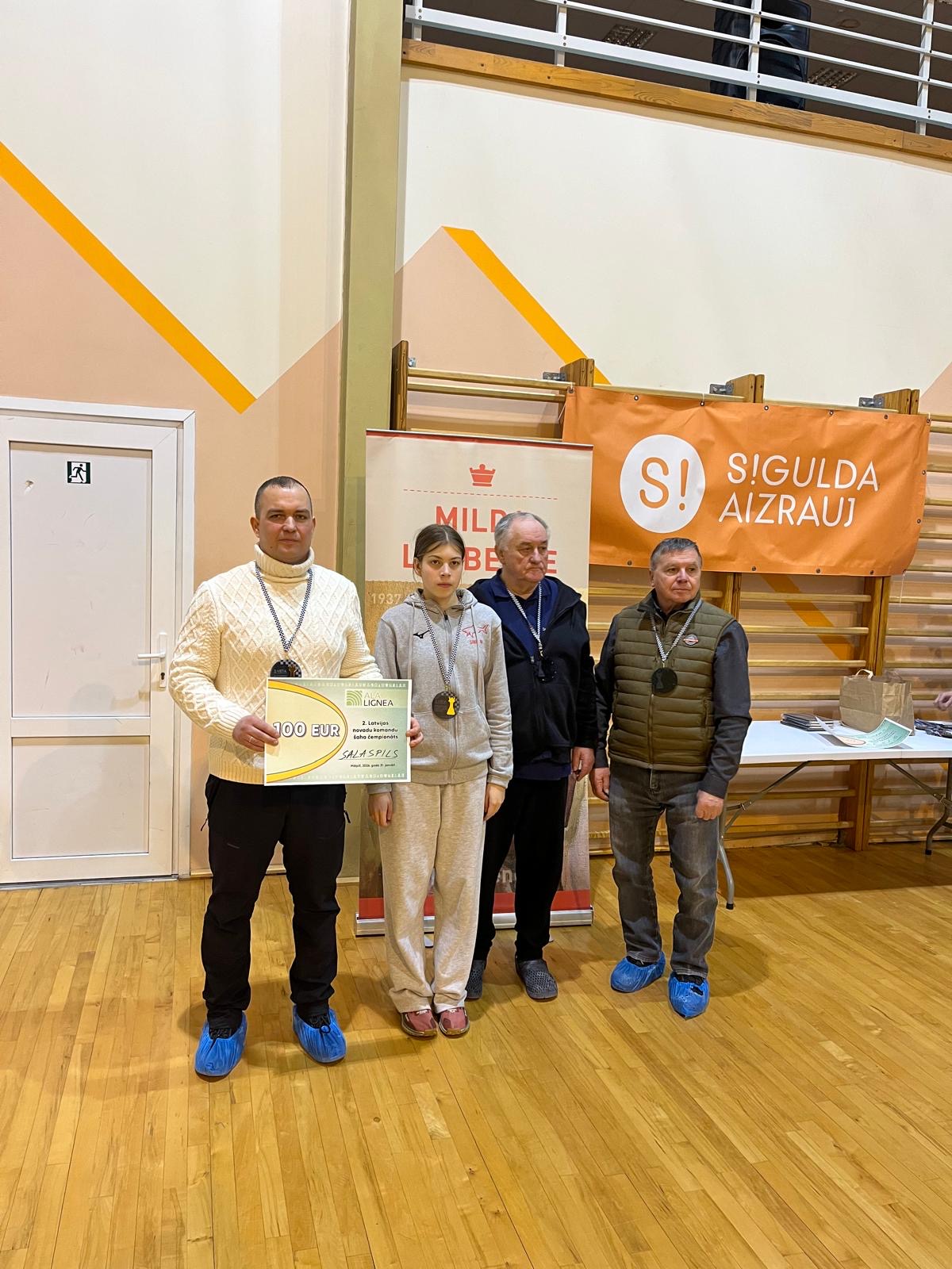 9e6413dd-cec0-4361-95f0-72f32317aba8