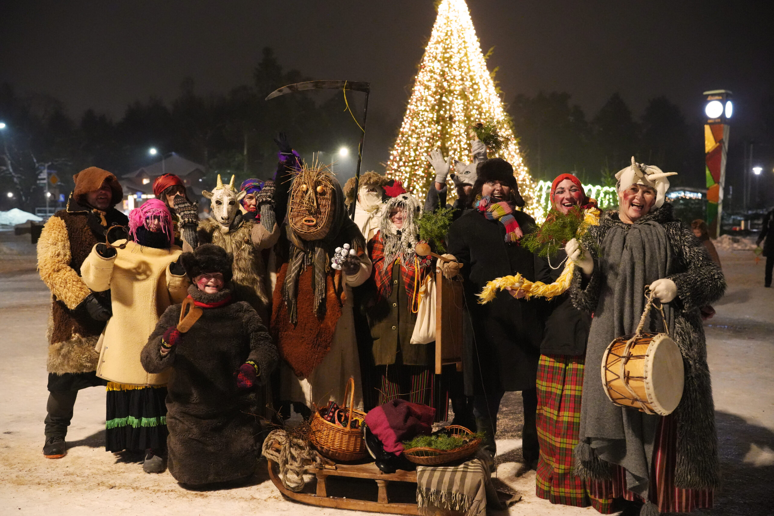 Folkloras kopa “Senleja” Ziemas saulgriežos aicina uz Bluķa vakaru Siguldā