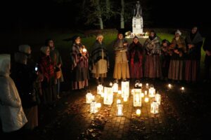 Veļu vakars ar folkloras kopu “Senleja”