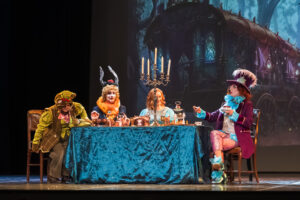 Izrāde bērniem “Alises brīnumainā atgriešanās” kultūras centrā “Siguldas devons”