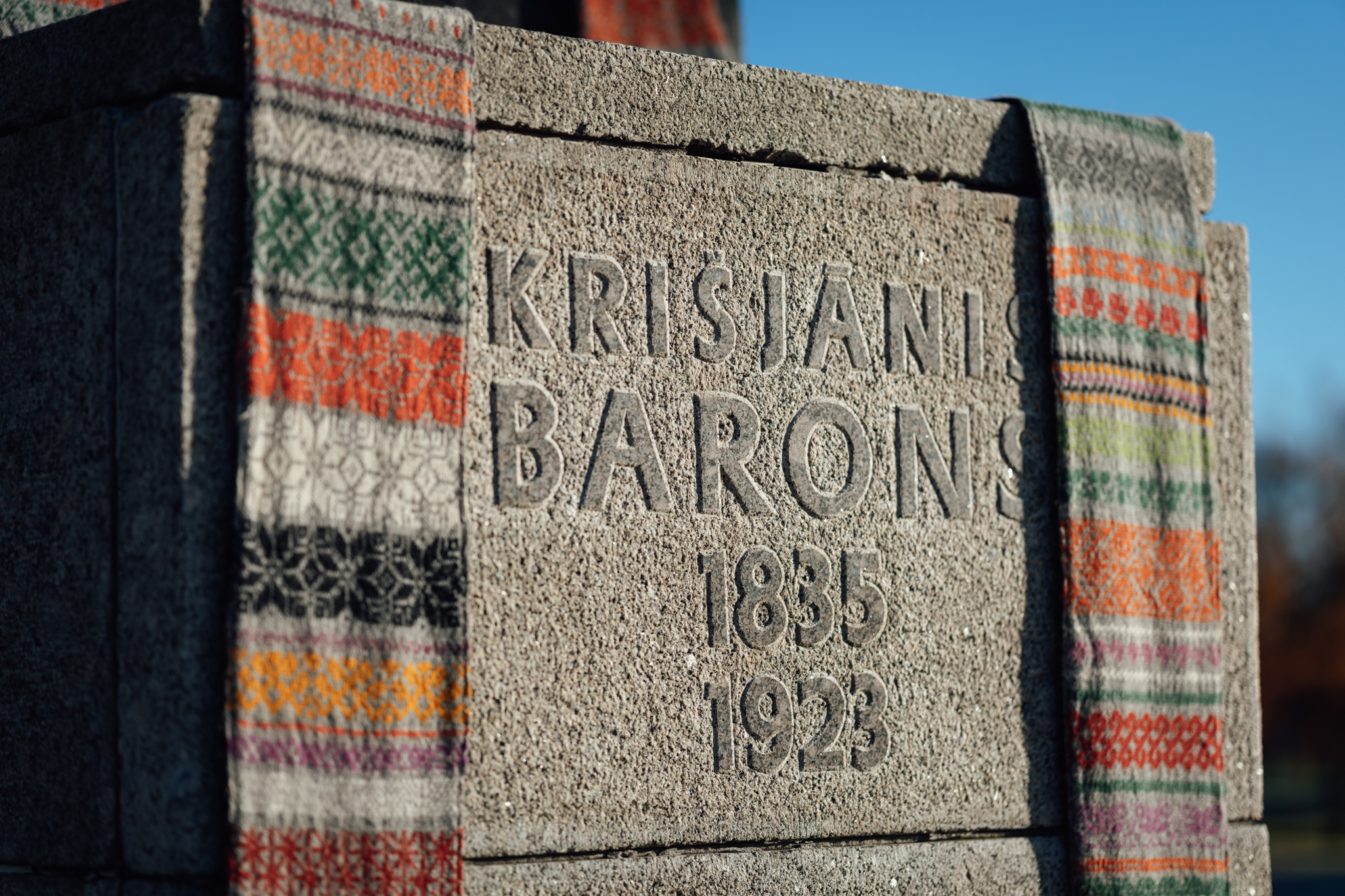 Rīts ar tautasdziesmu par godu Krišjāņa Barona 190. dzimšanas dienai