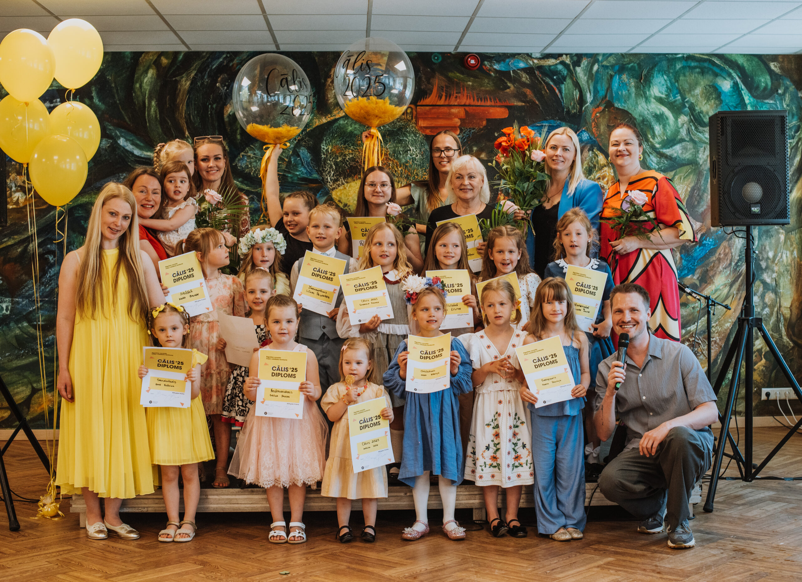 Skanīgi aizvadīts mazo vokālistu konkurss “Cālis 2025”