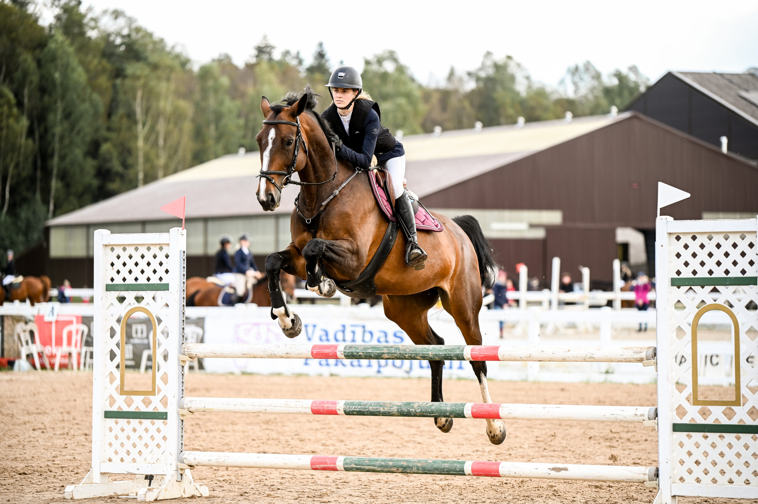 “Jauno jātnieku skola” 2026. gada sezonā pirmo reizi uzņems Pasaules kausa posmu konkūrā