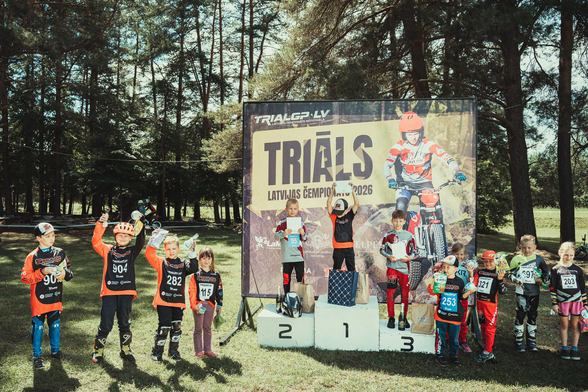 “Sigulda Racing Team” triālisti startē Latvijas čempionāta posmā Priežkalnos