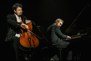 Kultūras centra “Siguldas devons” 8. sezonas atklāšana. Valters Pūce un Dainis Tenis ar koncertu “Pop Goes Classical”