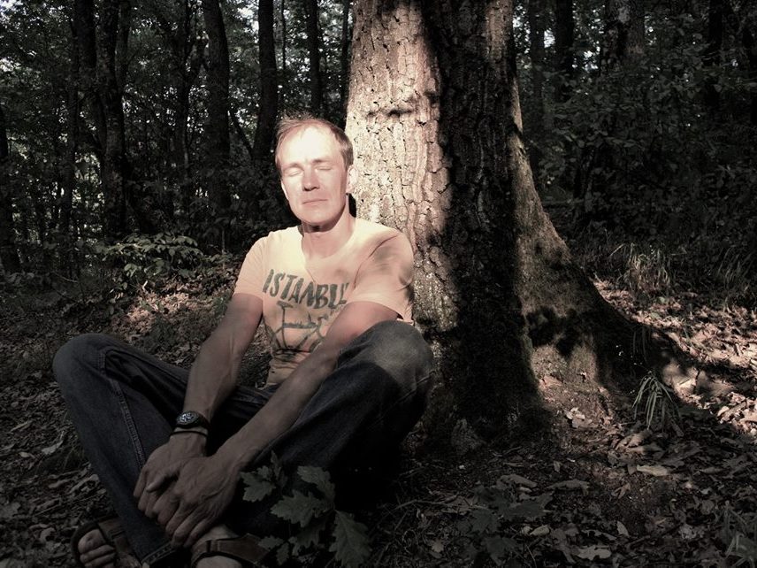 Sarunu ciklā “[Ie]nāc literatūrā” viesosies tulkotājs Dens Dimiņš