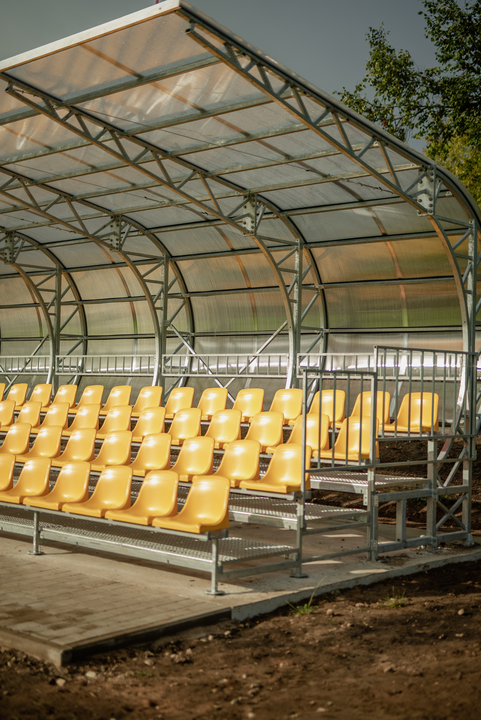 DepoLaukums_tribines-3