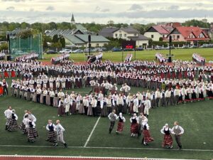 Siguldas novada tautas deju kolektīvi piedalās IX Vidējās paaudzes dejotāju svētkos Salaspilī