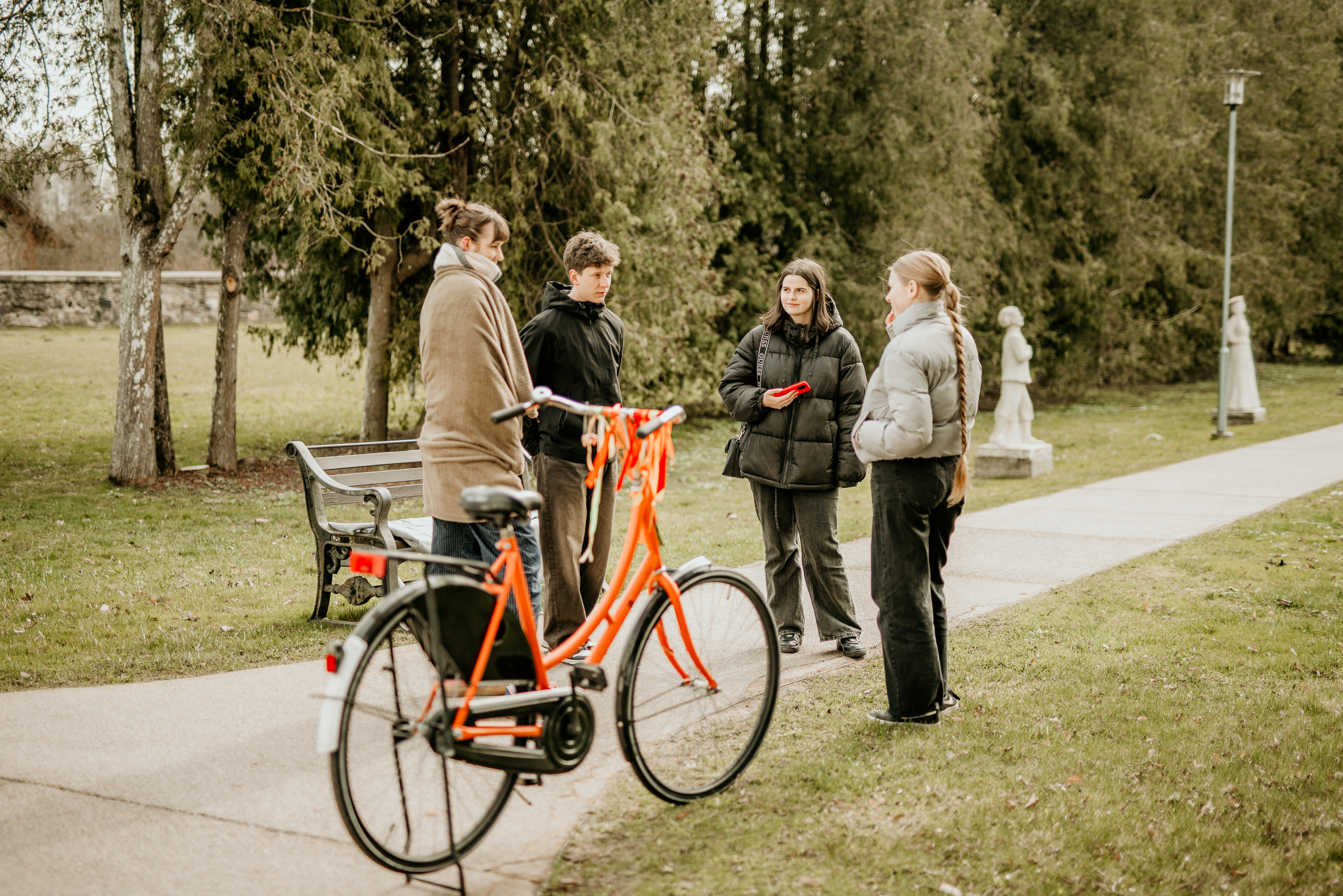 Turpinās mobilais darbs ar jauniešiem; pieejams maija grafiks