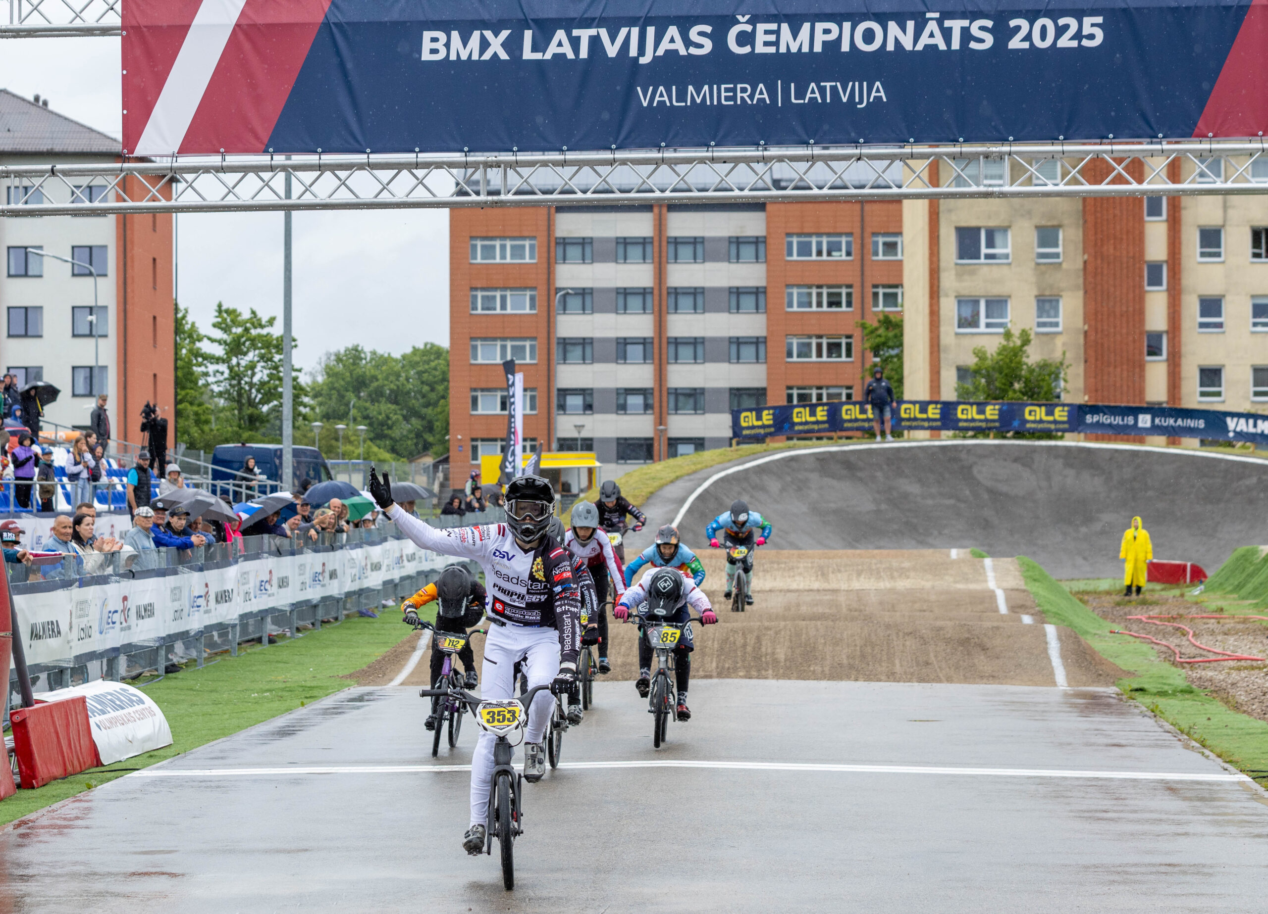 Novadnieks Jēkabs Zemītis izcīna Latvijas BMX čempiona titulu B13 vecuma grupā