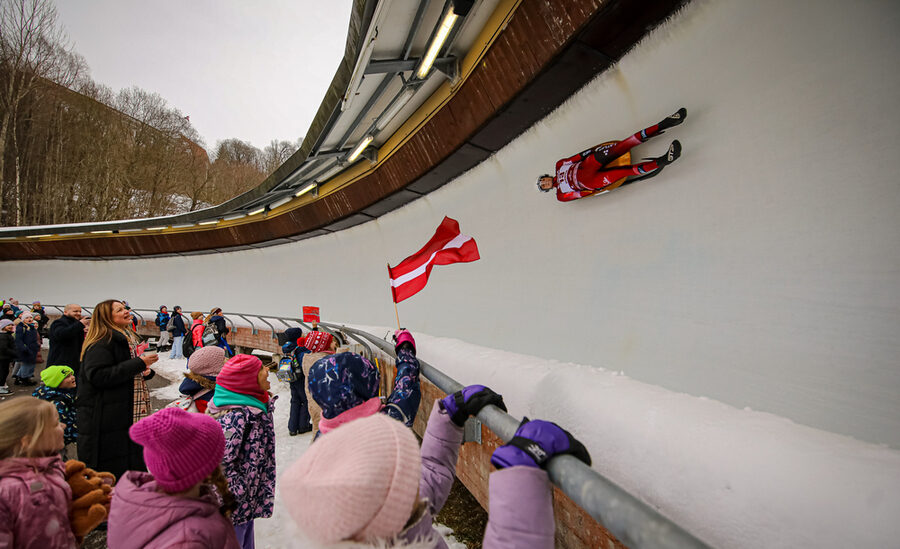 Šonedēļ Siguldā notiks 4. FIL Eberspächer Pasaules kausa posms kamaniņu sportā; stāvvietu karte