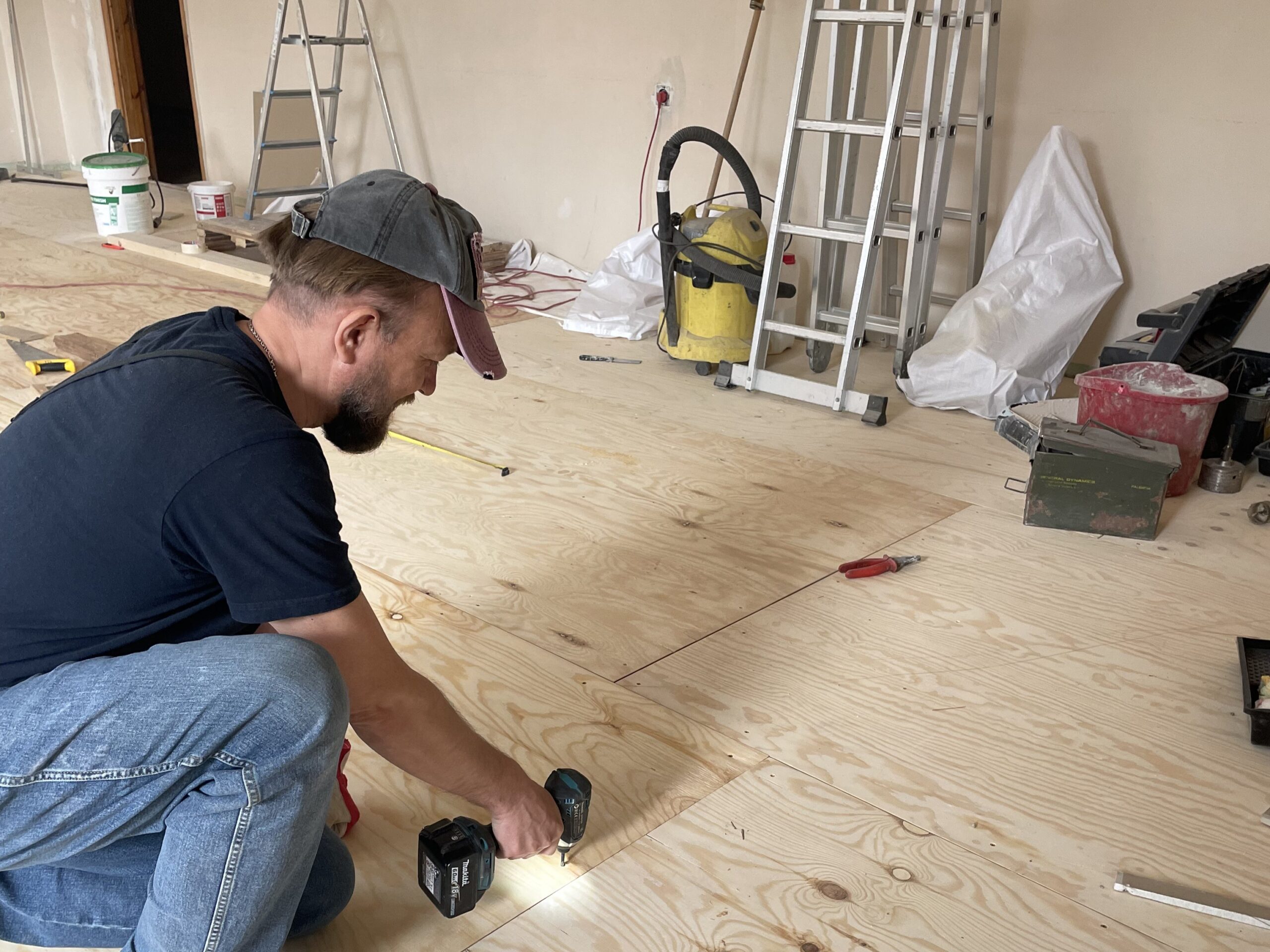 Remontē mācību kabinetu Mālpils Mūzikas un mākslas skolā