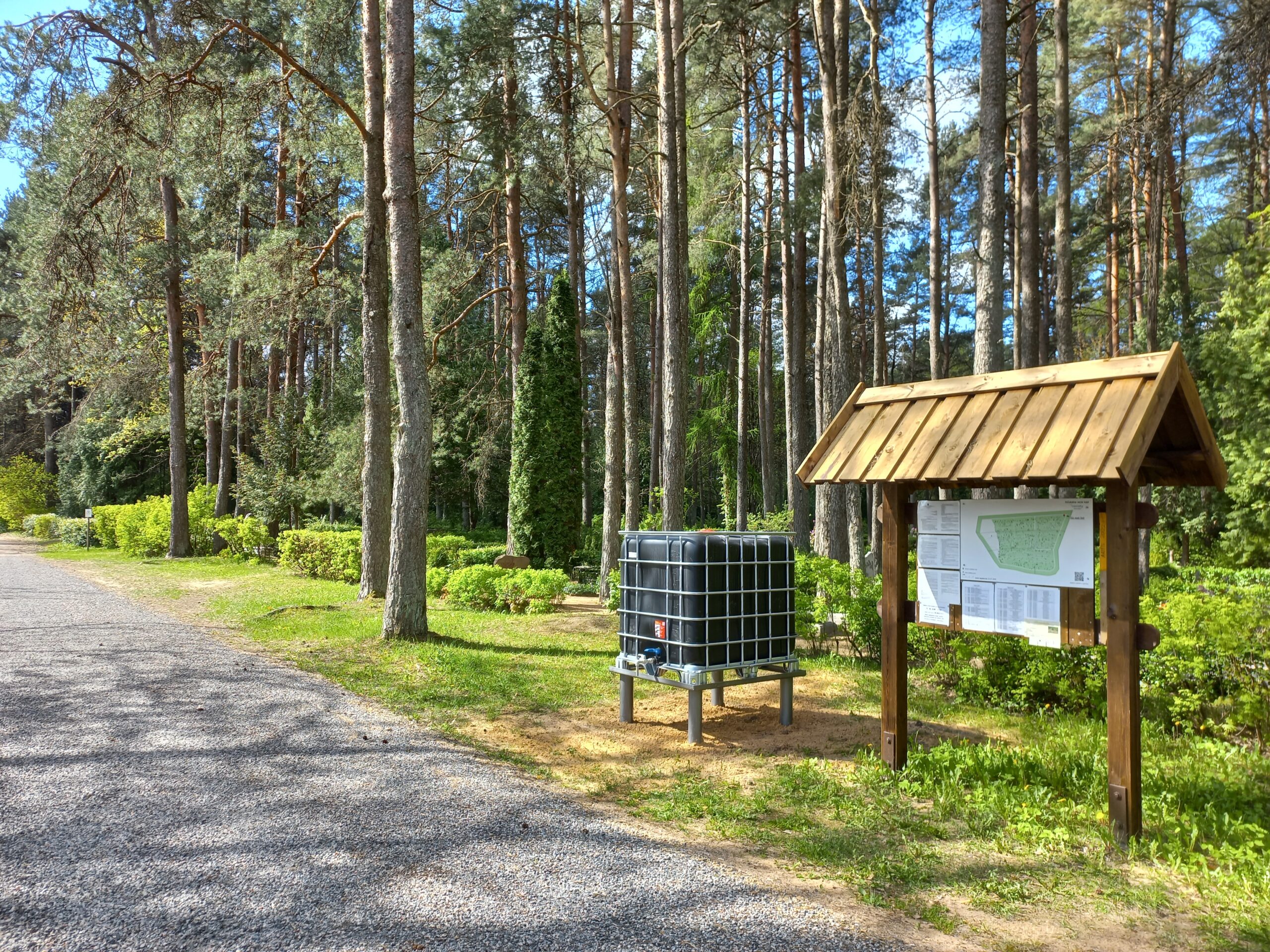 Aicina sakopt tuvinieku atdusas vietas kapsētās Vasarsvētkiem