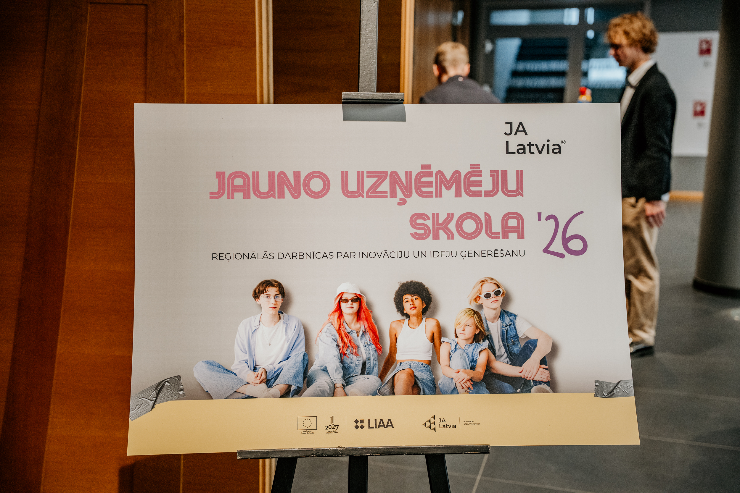 JA_Latvia_SIGULDA_samazinata