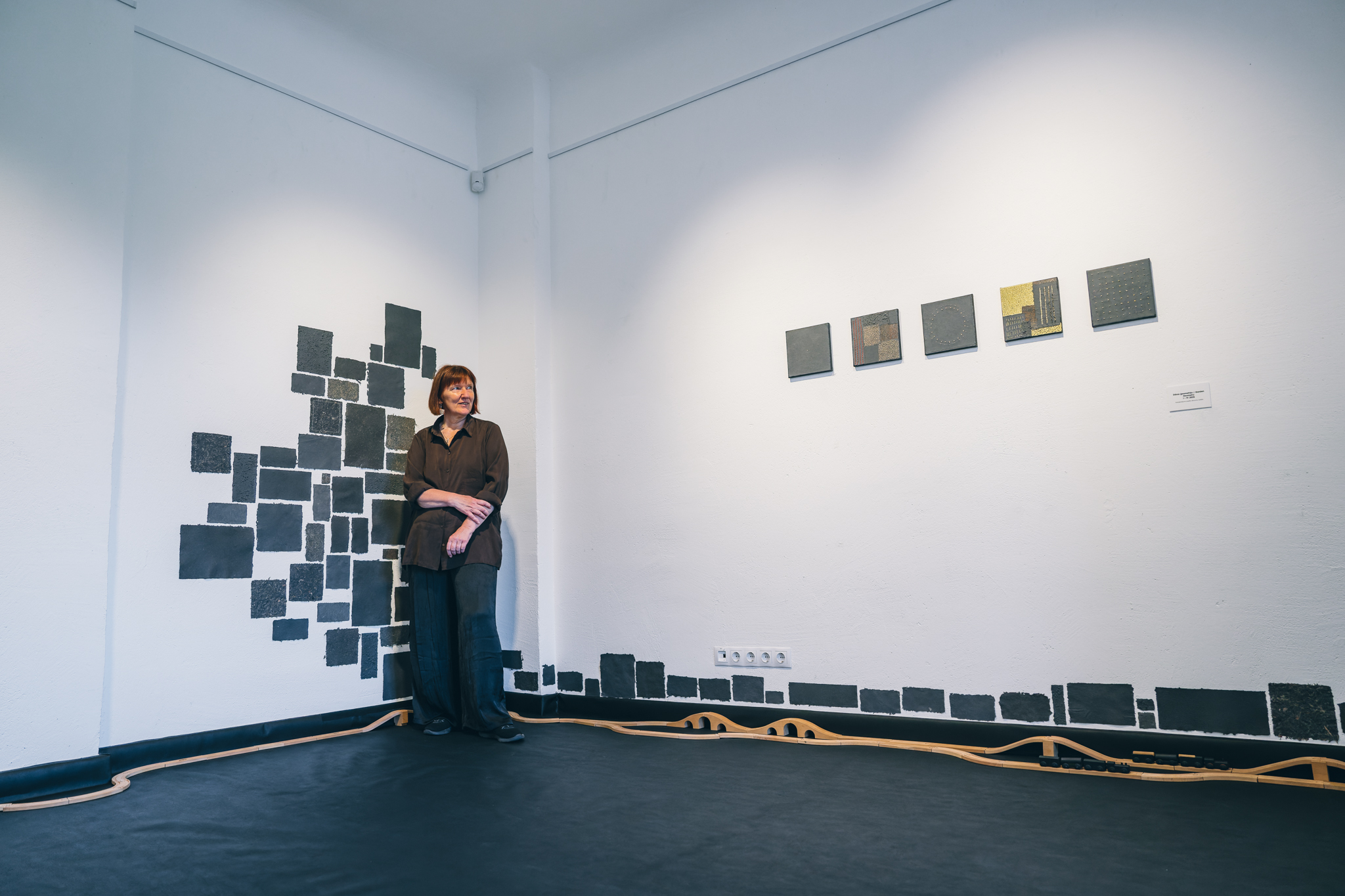 Ērikas Zuteres izstādes “Katram savu mazdārziņu” atklāšana Siguldas Jaunās pils salonā