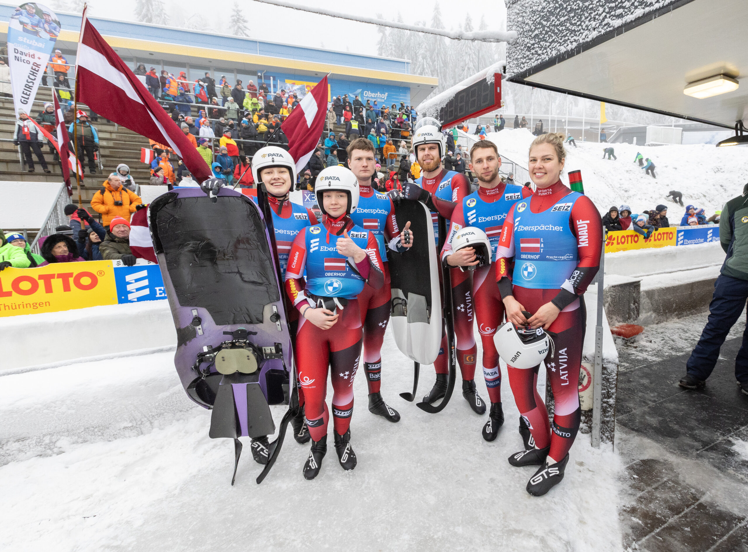 Novadnieki veiksmīgi startē Eberspächer Pasaules kausa 3. posmā kamaniņu sportā