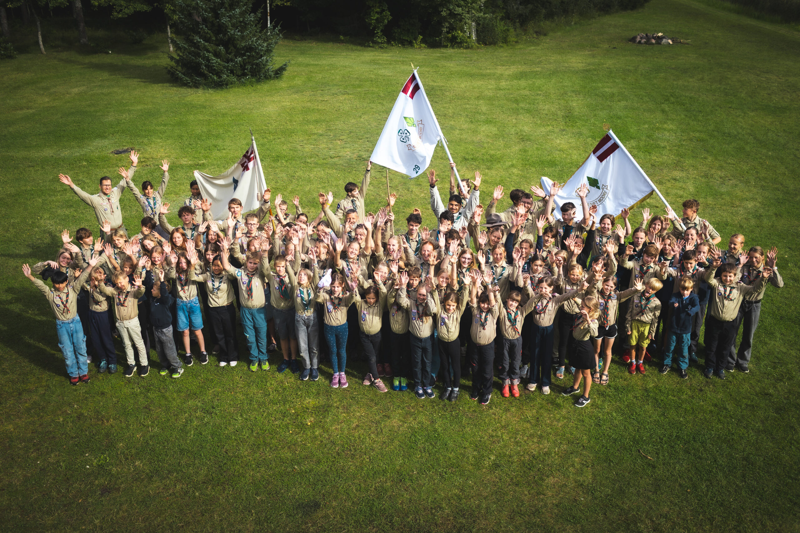 Siguldas 83. skautu un gaidu vienība piedzīvojumus meklē nometnē “Pa straumi”