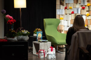 Siguldas novada bibliotēkas pasākums “Laiks lasīšanai” kultūras centrā “Siguldas devons”