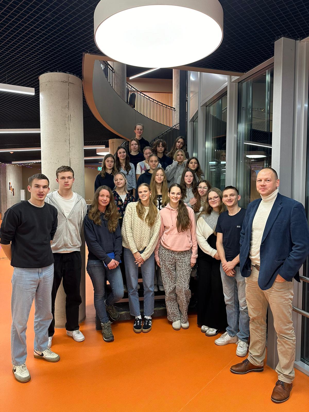 Ar izglītības iestāžu pašpārvalžu attīstības programmas “Kontakts” atbalstu novadā īsteno skolēnu iniciatīvas 