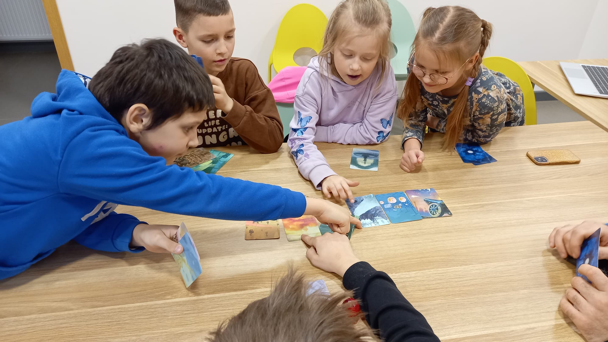 Spēļu laiks bērniem un jauniešiem