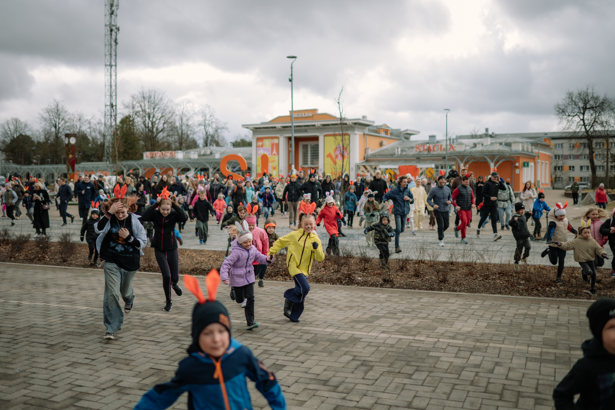 10. Šūpoļu festivāls Siguldā. Pirmā diena