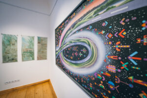 Turaidas muzejrezervāta krājuma izstādes atklāšana “No tautiskā romantisma līdz modernismam” Siguldas Jaunās pils salonā