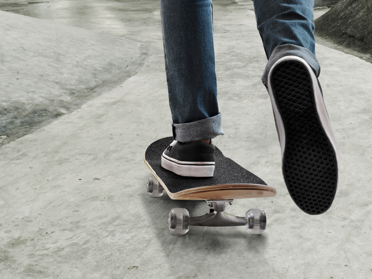 Turpinās mobilais darbs ar jaunatni; pieejams aprīļa grafiks