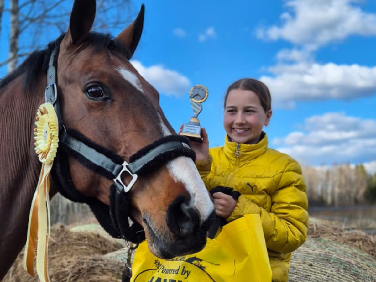Nodibinājuma “Dimantu pakavi” jātnieki rezultatīvi uzsākuši jauno sporta sezonu