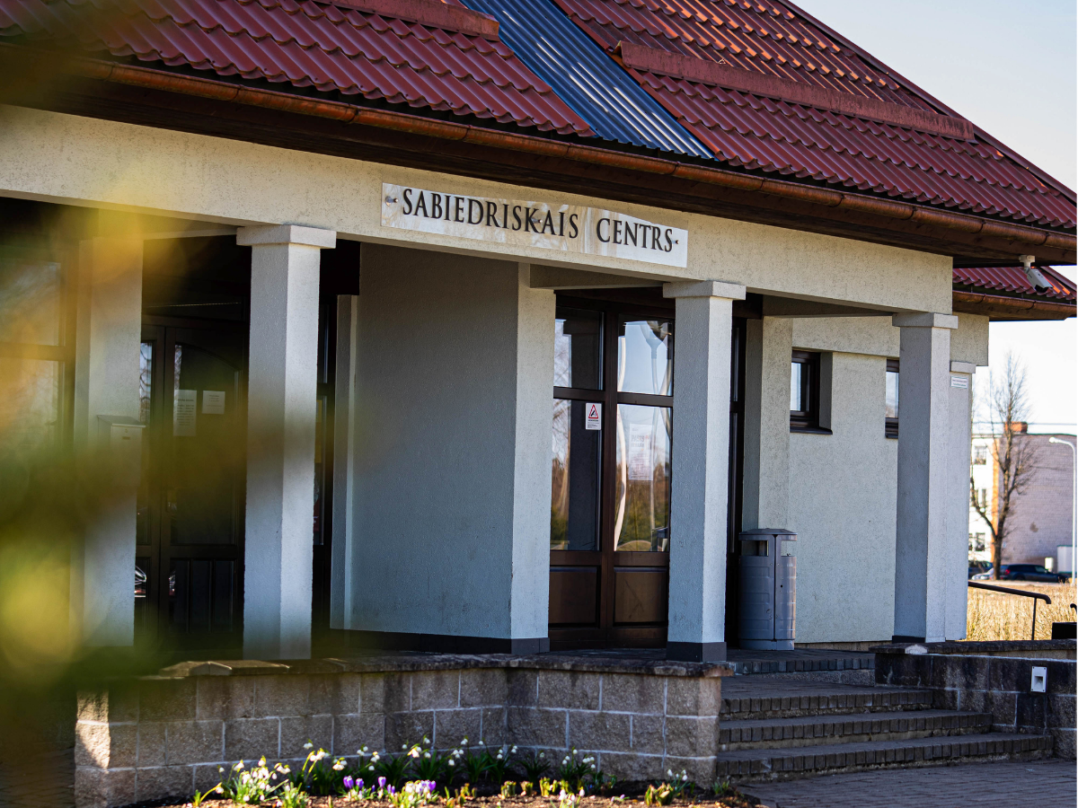 Elmāra Gaigalnieka gleznu izstāde “Kas kuram medusmaize 3”