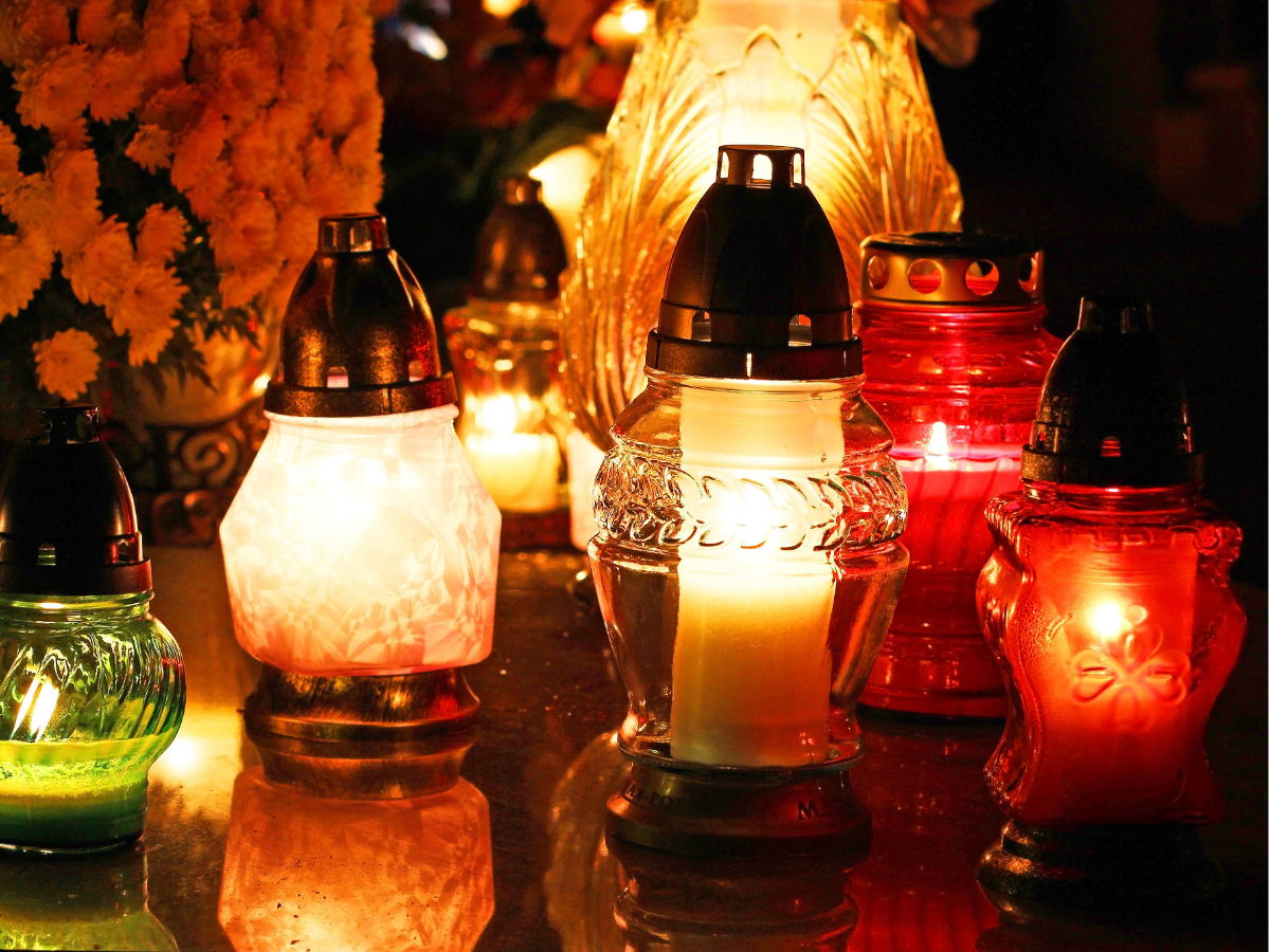 Oktobrī sāksies svecīšu vakaru norises novada kapsētās