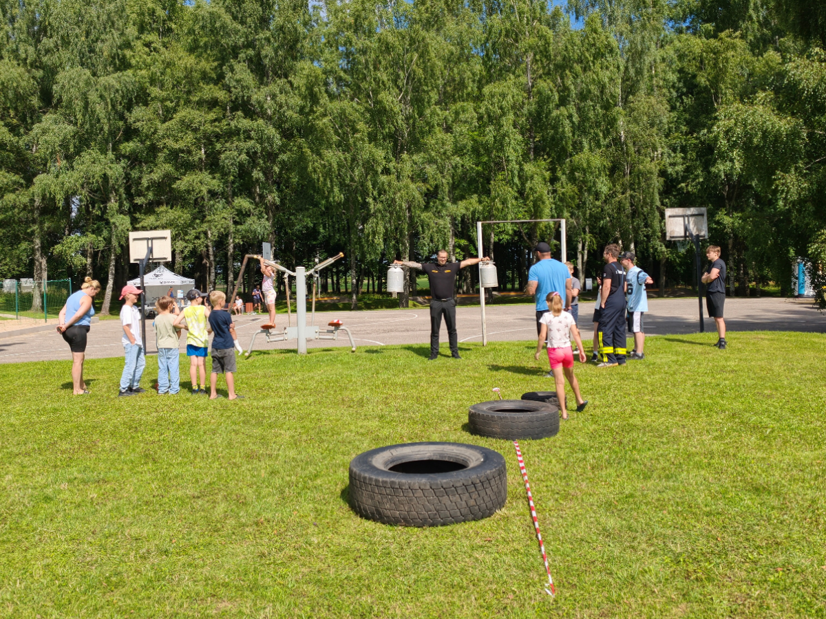 Jau piekto gadu pēc kārtas Inciemā norisinājās Anšlava sporta diena