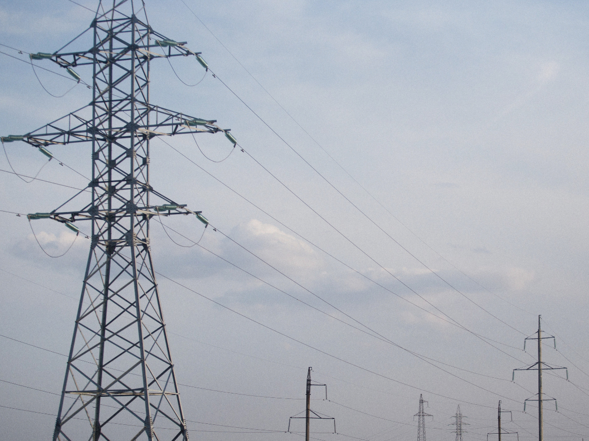 Elektroapgādes atjaunošanas darbi Allažu, Inčukalna un Krimuldas pagastā turpinās