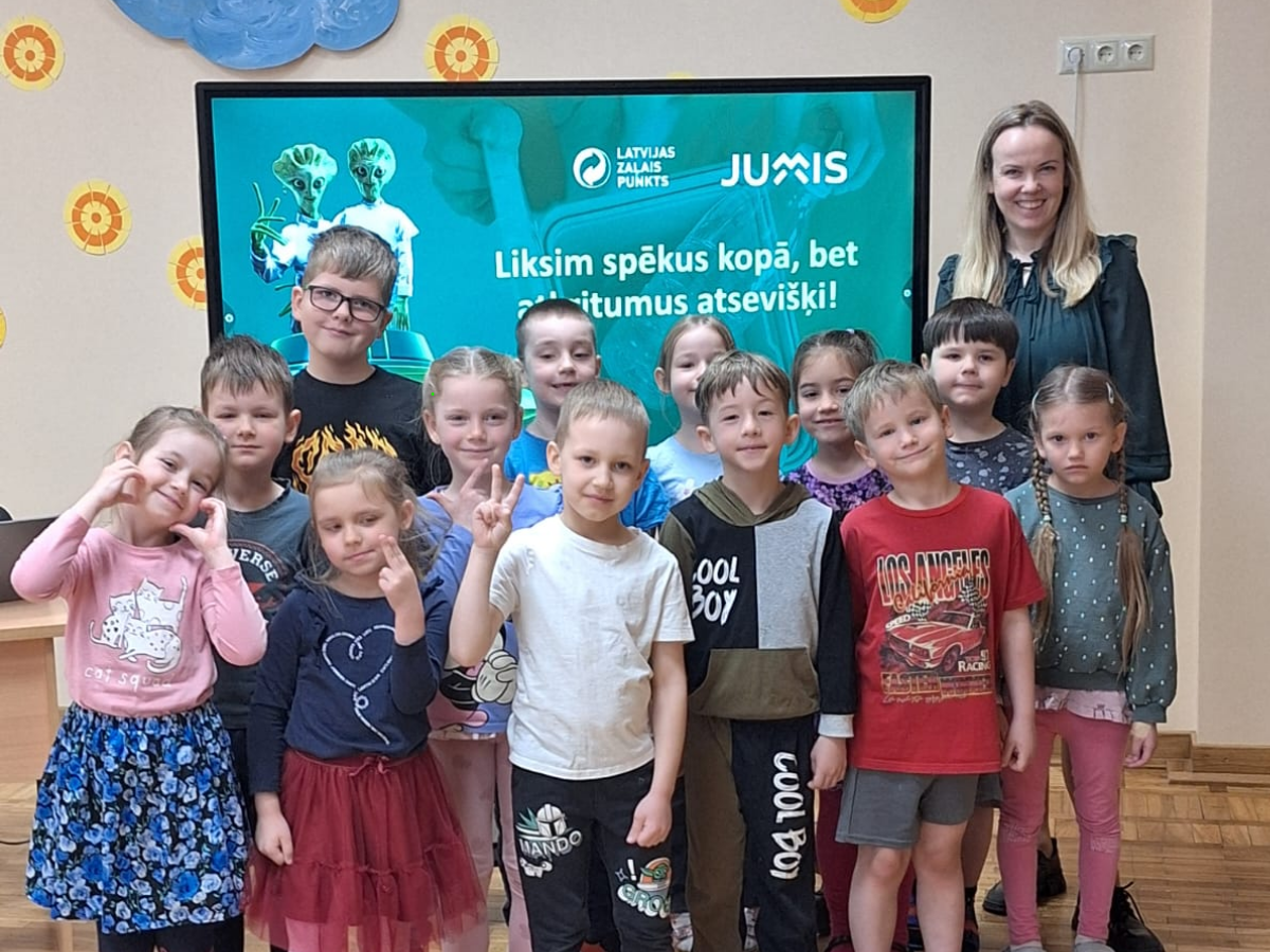Allažu pirmsskolā īstenots izglītojošs sadarbības projekts par atkritumu šķirošanu “Šķiro un izglāb Zemi!”