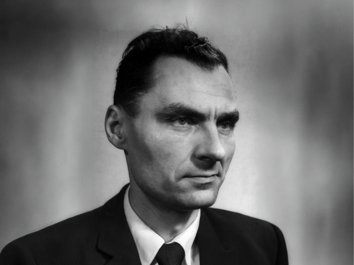 “Rīts ar literatūrzinātnieku” uzsāk piekto sezonu “Kanona ēnā: 20. gadsimta latviešu literatūras mazāk redzamie literāti”