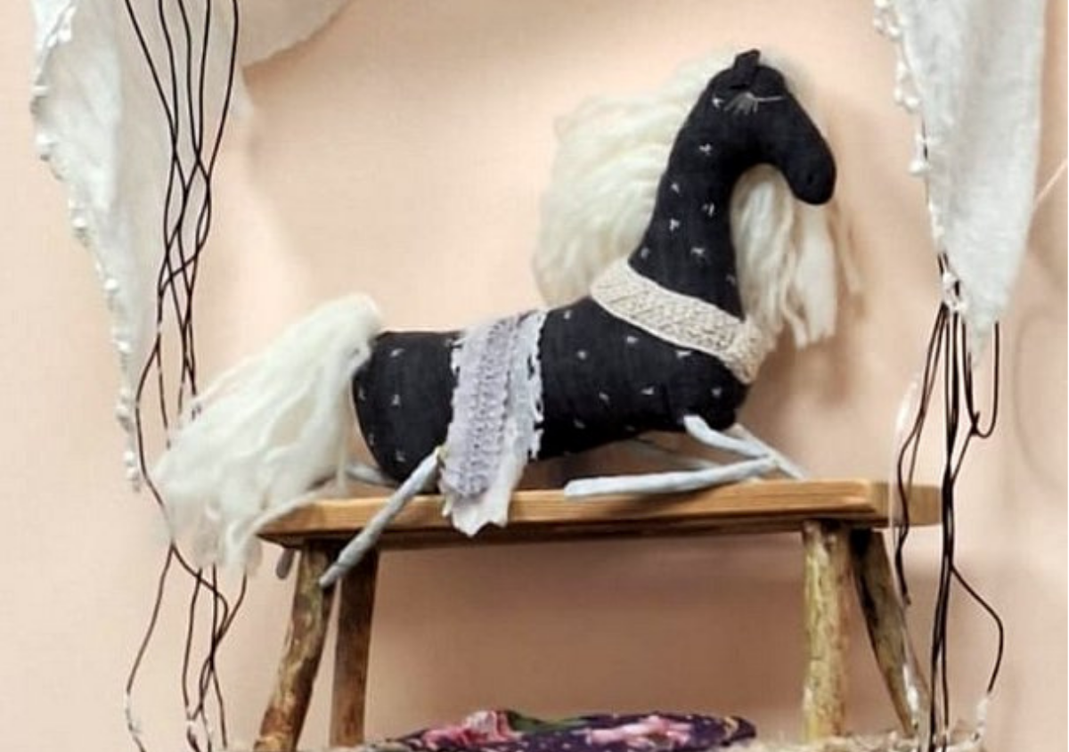 Mākslinieces Ineses Rozentāles izstāde “Piektais pakavs”