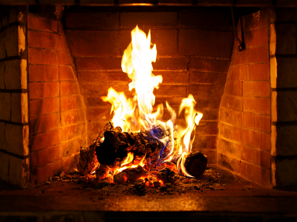 VUGD aicina ievērot pastiprinātu ugunsdrošību aukstajā gada laikā