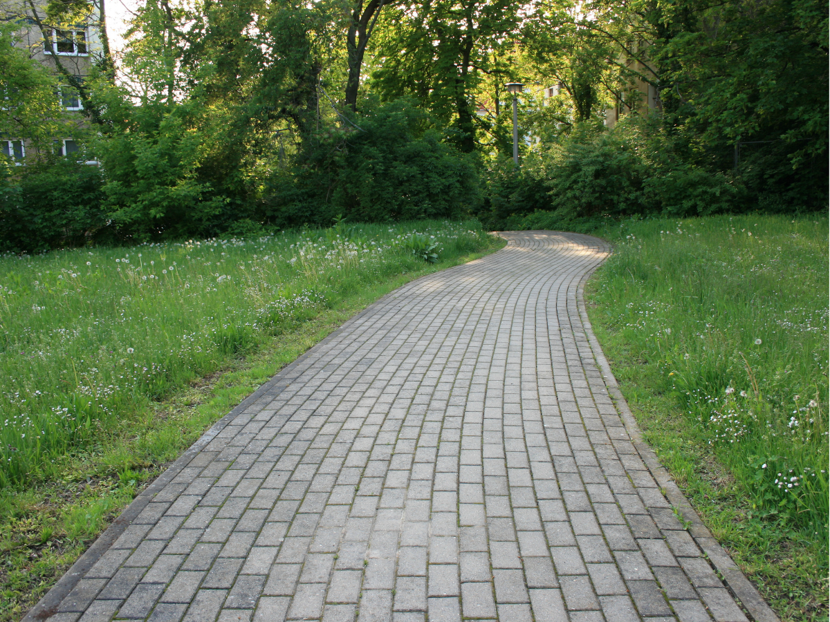 Lēdurgā plāno jaunu gājēju ietvi – iedzīvotāji iepazīstināti ar būvprojekta risinājumu