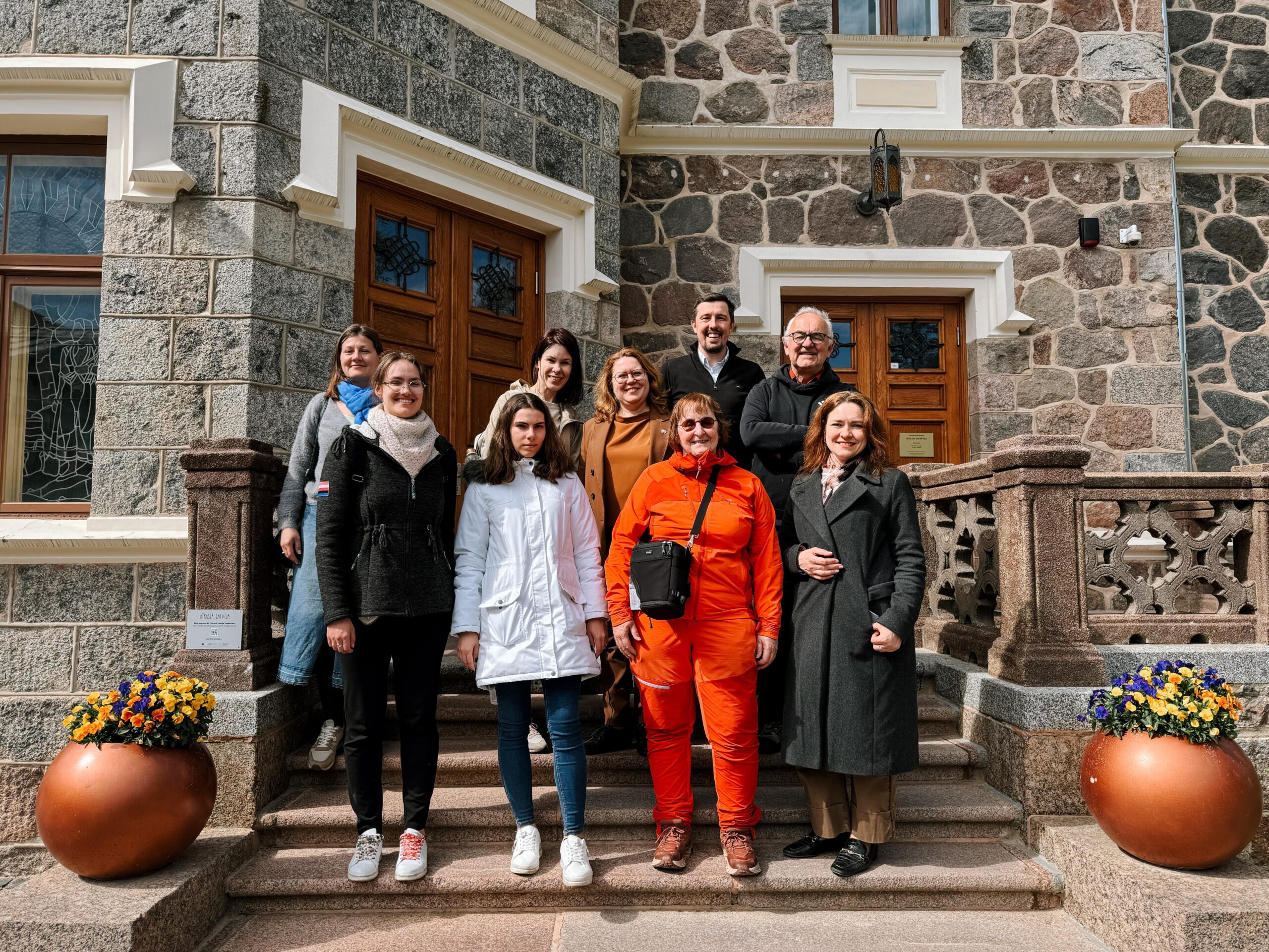 “Nordplus” projekta laikā viesi iepazīst Siguldas pilsētu