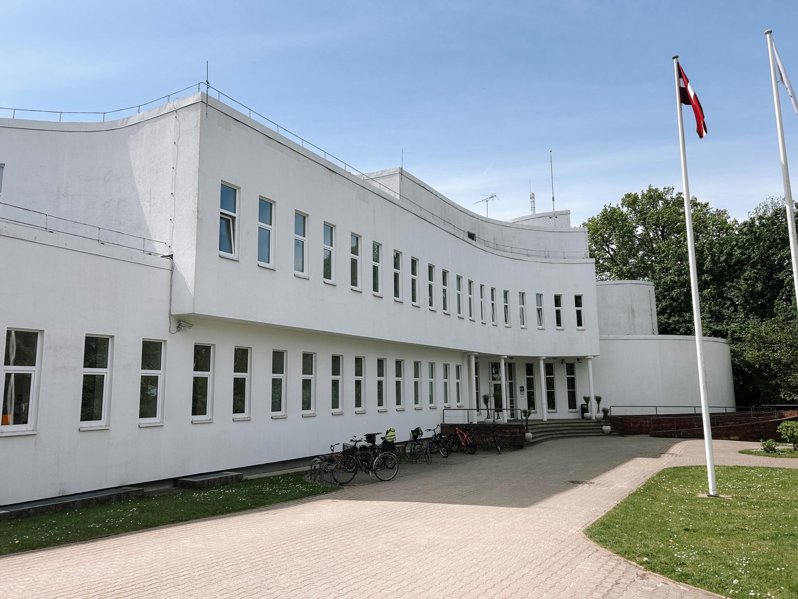 Noslēdzoties mācību gadam, izglītības iestādēs uzsāk remontdarbus