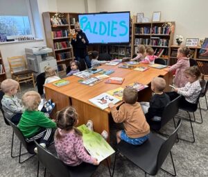 “Paldies diena!” Allažu bibliotēkā