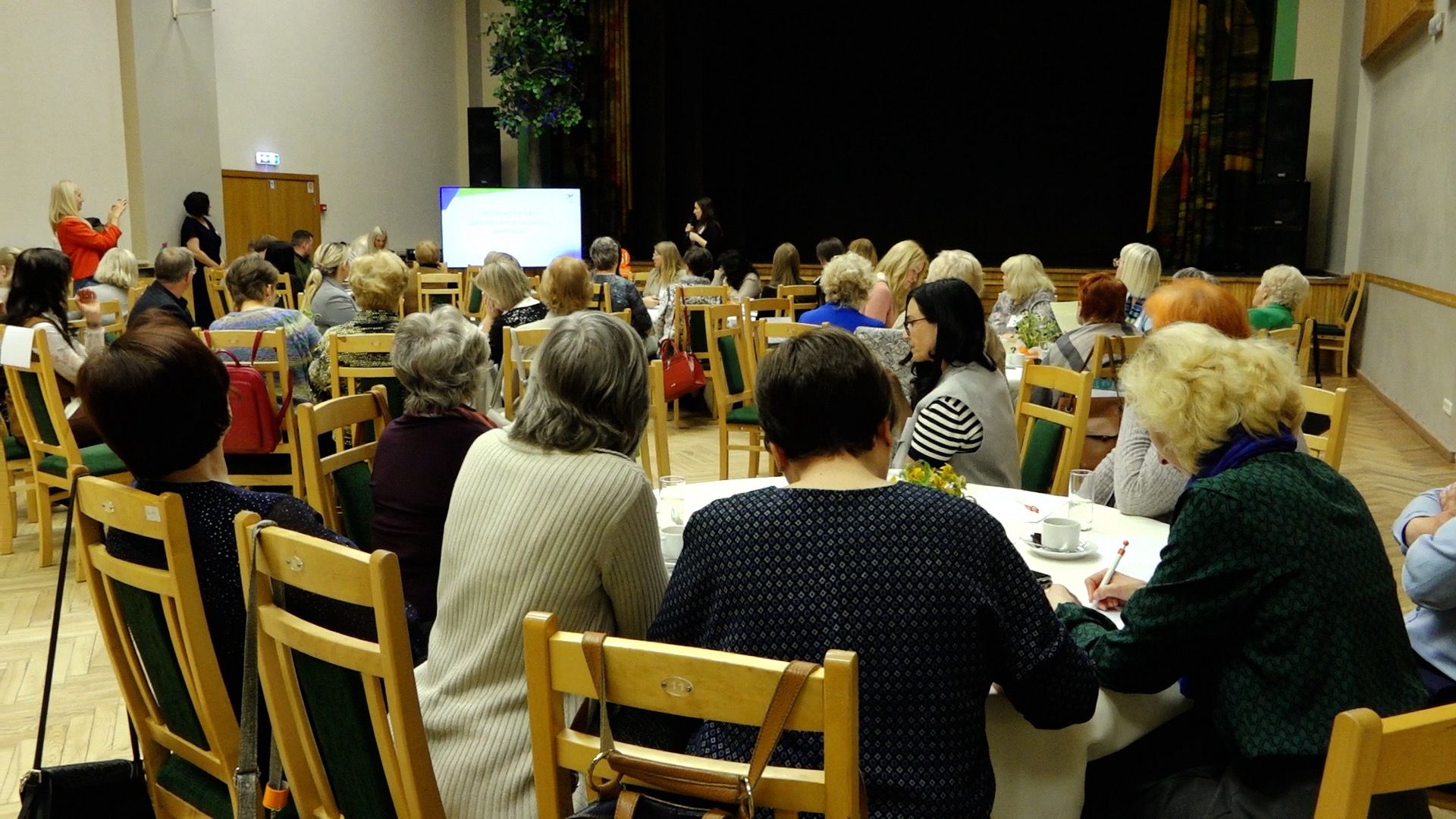 Sociālās jomas nevalstiskās organizācijas, iedzīvotāju padomes un kopienu pārstāvji tikās trešajā “Ideju kafejnīcā”